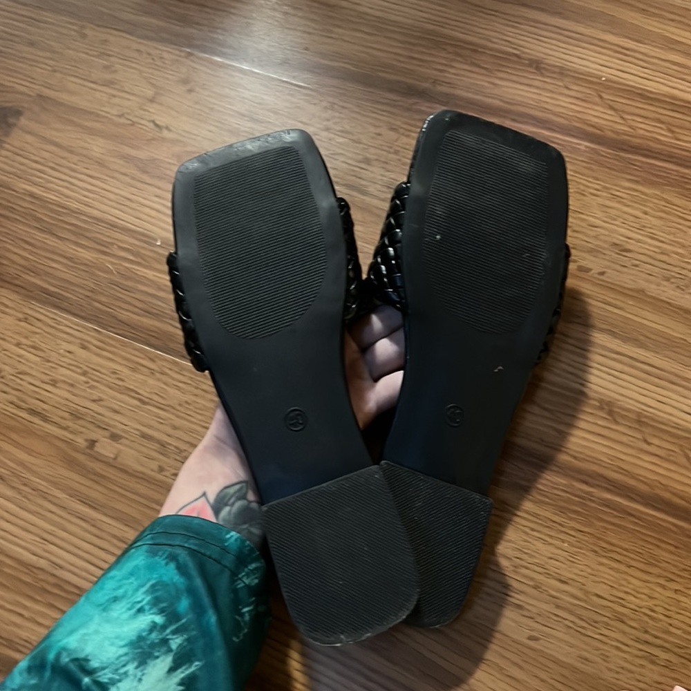 Sandals - Picture 3 of 3
